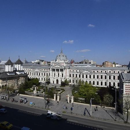 University Square - View Of City Bukarest Exteriör bild